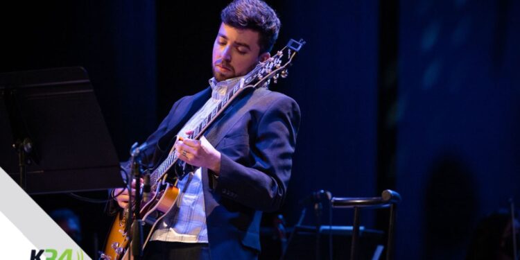 En este nuevo adelanto, el músico retoma sonoridades del funk y el rock e incorpora nuevos elementos como el EWI